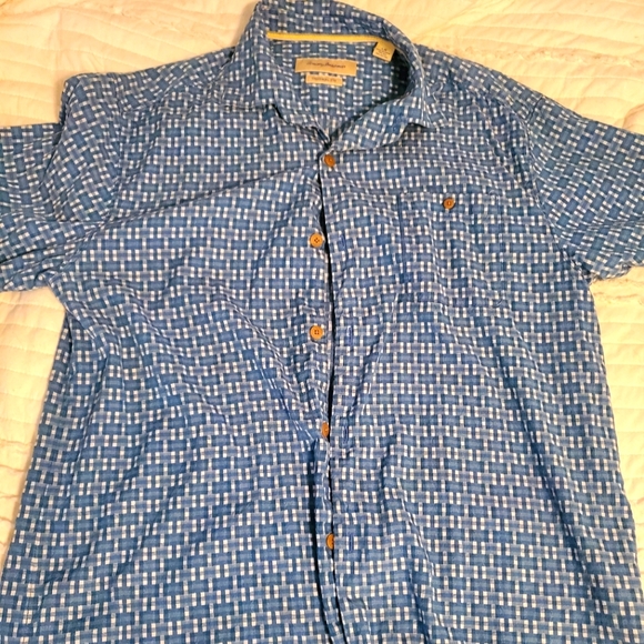Tommy Bahama large button down - Picture 1 of 3